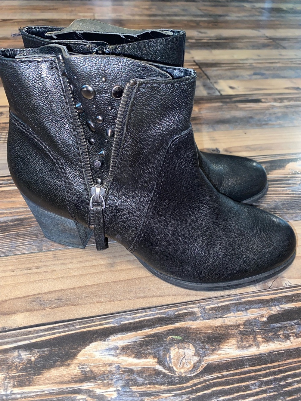 Nine West Vintage America Collection leatherStudded Side-Zip Ankle Booties
